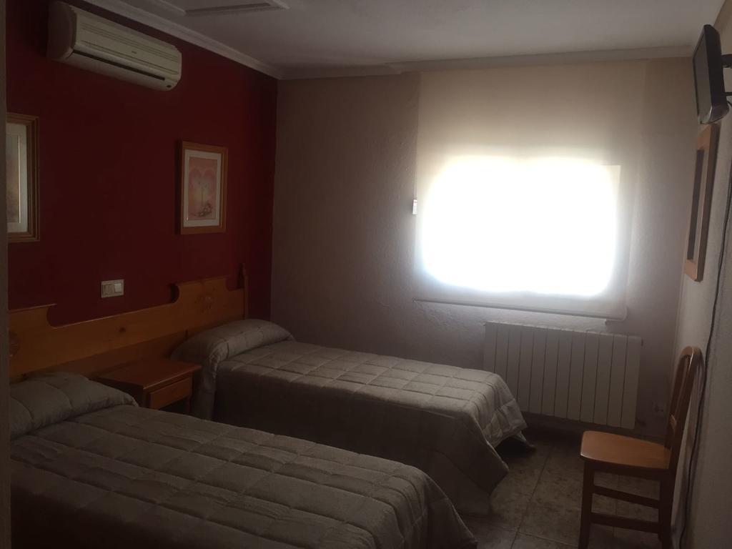Meson Restaurante La Posada Hostal Calera y Chozas Dış mekan fotoğraf