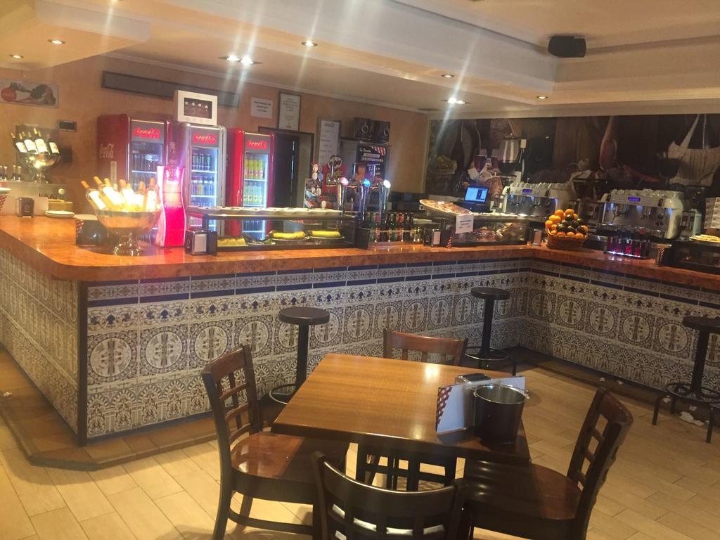 Meson Restaurante La Posada Hostal Calera y Chozas Dış mekan fotoğraf